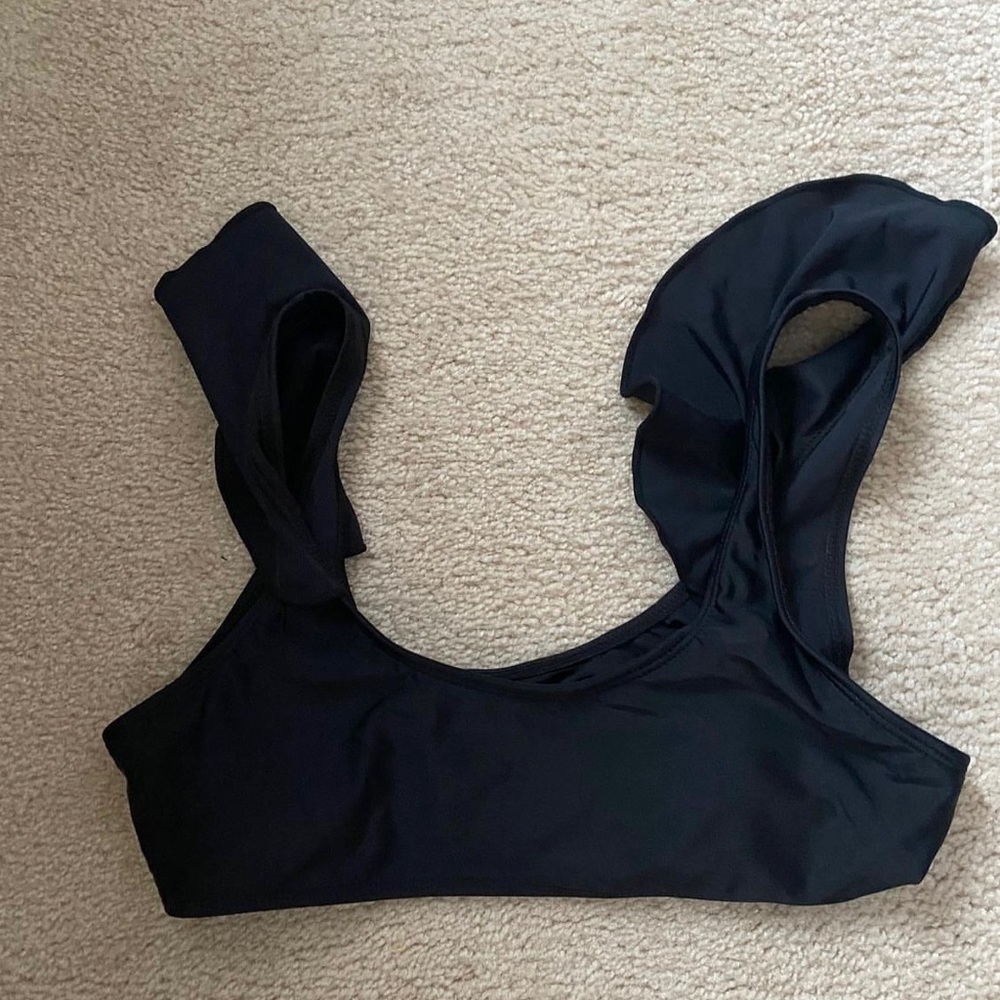 Ruffle swim top